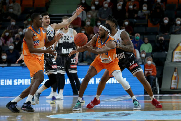 尤其是在西 尤其是在西